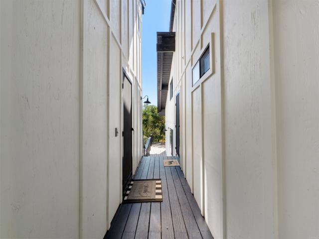 20790 Fortuna Del Norte, Escondido CA: https://media.crmls.org/mediaz/9ed35b98-c6c4-4b05-a798-1cc263d66acb.jpg