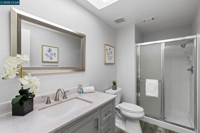 4360 Peregrine Way, Fremont CA: https://media.crmls.org/mediaz/9ed39b71-5775-4d12-ab24-3bc765678c2b.jpg