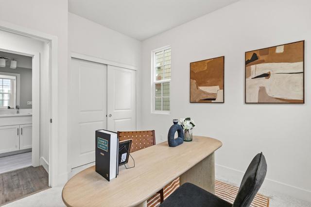 3718 Pyramid Way, Mountain View CA: https://media.crmls.org/mediaz/9ed4b771-756e-411e-89ad-16773b008186.jpg
