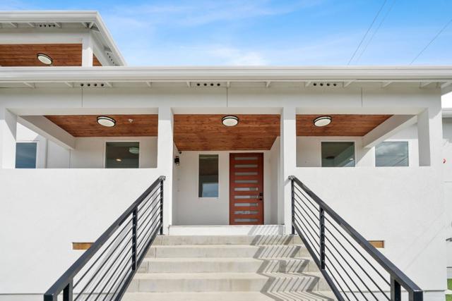3807 Madrone Avenue, Oakland CA: https://media.crmls.org/mediaz/9ed6458c-0cb6-40ad-8ada-e7b15faff245.jpg