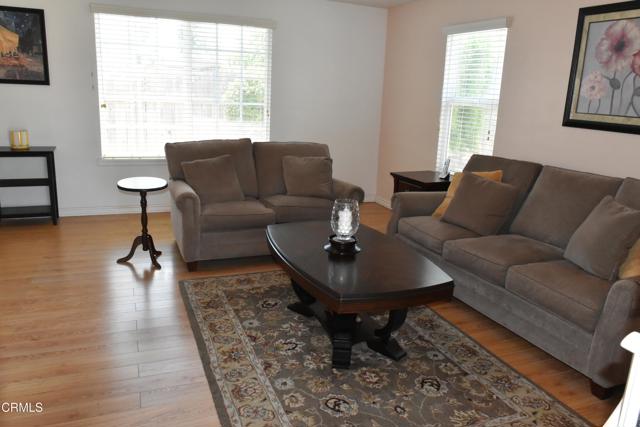 1101 Novato Drive, Oxnard CA: https://media.crmls.org/mediaz/9ed65e41-d1f3-4964-9052-2440bffe2e49.jpg
