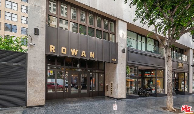 460 S Spring Street, Los Angeles CA: https://media.crmls.org/mediaz/9ed670a0-250b-4f46-b012-4b949682cd2c.jpg