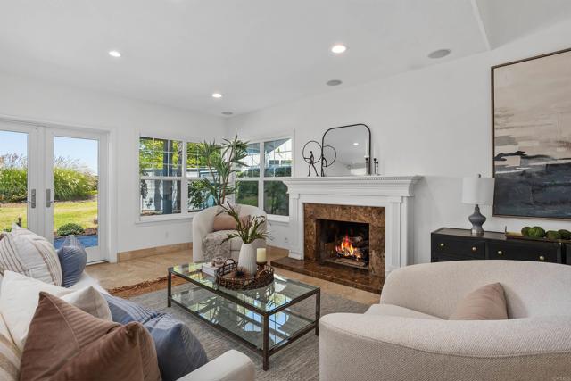 Detail Gallery Image 3 of 30 For 3664 Lorimer Ln, Encinitas,  CA 92024 - 5 Beds | 4 Baths