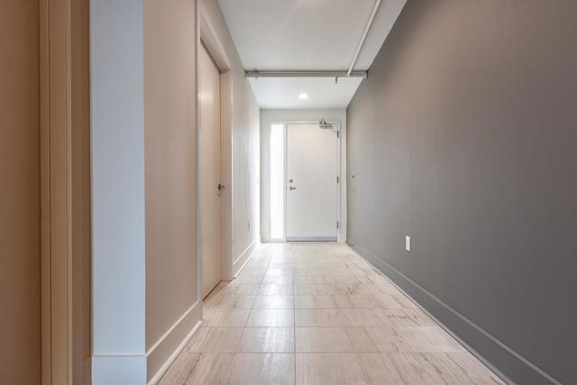 311 Oak Street, Oakland CA: https://media.crmls.org/mediaz/9ed7d217-8ae6-4faf-ad30-4d42d41a11d8.jpg