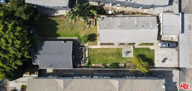 1747 9TH Street photo 4