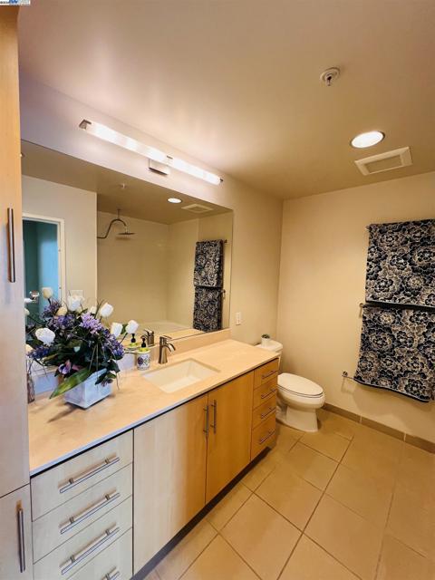 38 N Almaden Blvd, San Jose CA: https://media.crmls.org/mediaz/9ed86d2c-4cc5-4a55-8e0e-e89cd5805f0b.jpg