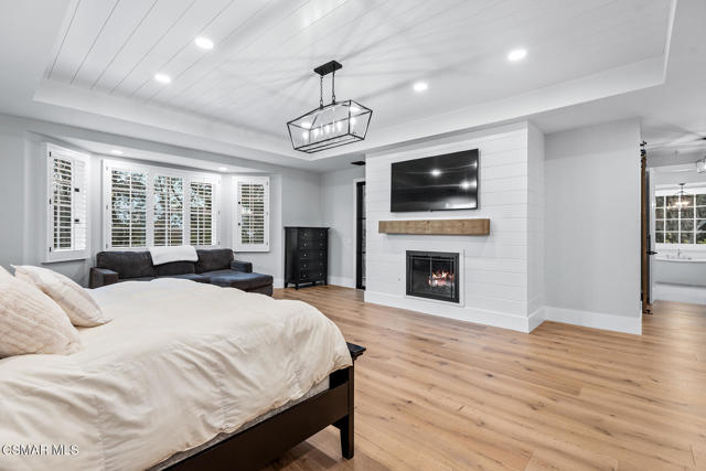 28845 Countryside Drive, Agoura Hills CA: https://media.crmls.org/mediaz/9ed93c8a-062d-44b7-ad8e-540bed2398cb.jpg