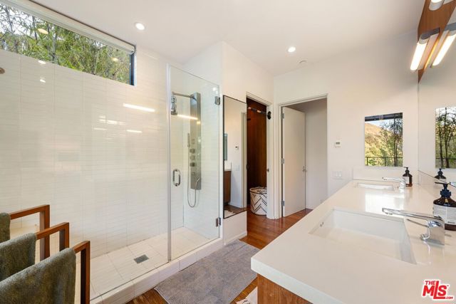 2020 Wattles Drive, Los Angeles CA: https://media.crmls.org/mediaz/9ed9e02e-f97a-47b6-95ea-711c09a89758.jpg