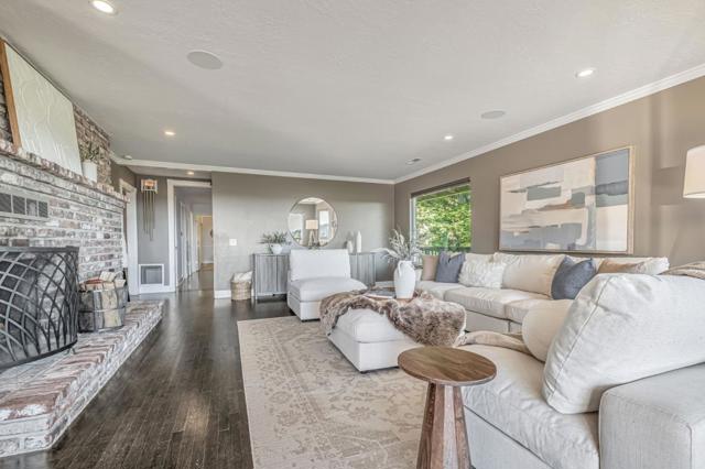 24705 Spanish Oaks Road, Los Gatos CA: https://media.crmls.org/mediaz/9eda0485-a28f-4229-8d2e-35a55e394700.jpg
