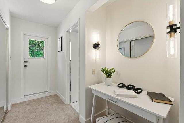 2816 Benson Way, Belmont CA: https://media.crmls.org/mediaz/9edab65e-823b-4b07-b9bc-ebcaa541c289.jpg