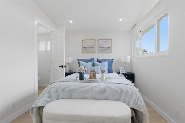 27707 La Porte Ave, Hayward CA: https://media.crmls.org/mediaz/9edaf9a4-81d6-46c8-a99f-df7abc53f555.jpg