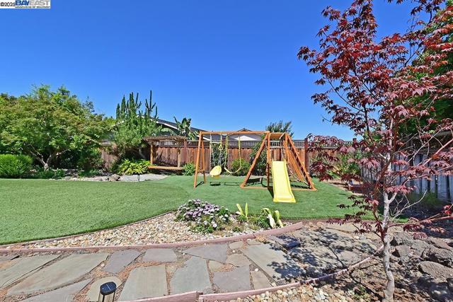 1492 Windsor Way, Livermore CA: https://media.crmls.org/mediaz/9edb04a2-754d-4be7-a72a-1f3643bf9509.jpg