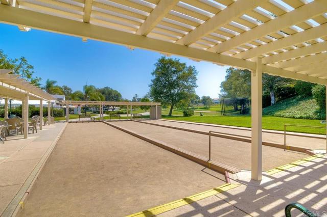 4964 Poseidon Way, Oceanside CA: https://media.crmls.org/mediaz/9edb3ec9-4e64-4ffd-ac62-cd6254cdd921.jpg