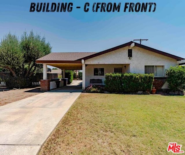 5706 Pioneer Boulevard, Whittier CA: https://media.crmls.org/mediaz/9edbf4ed-ffe8-45d4-a77a-1e6db86e601d.jpg