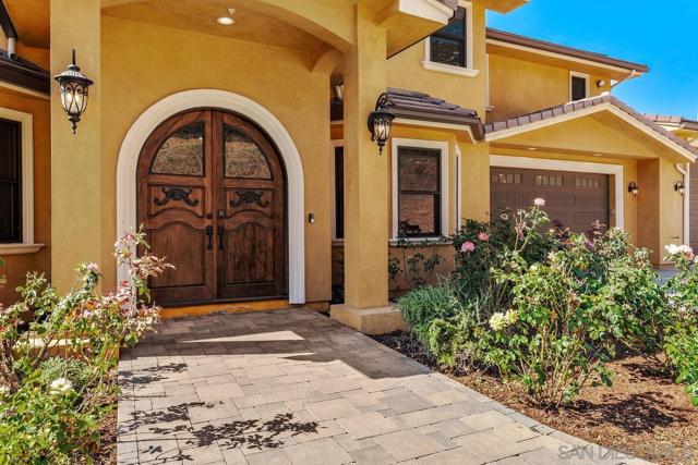 18585 Deer Valley Estates, Poway CA: https://media.crmls.org/mediaz/9edc3aaa-1887-402c-ba48-8f493f8cc2a6.jpg