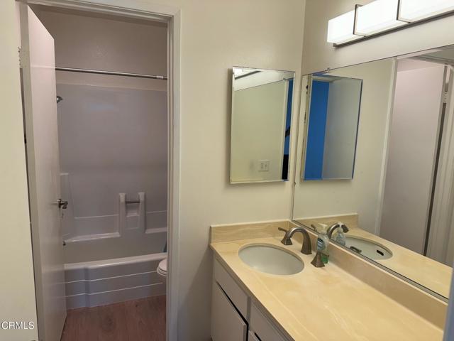 Detail Gallery Image 10 of 14 For 3113 Harbor Bld, Oxnard,  CA 93035 - 2 Beds | 2 Baths