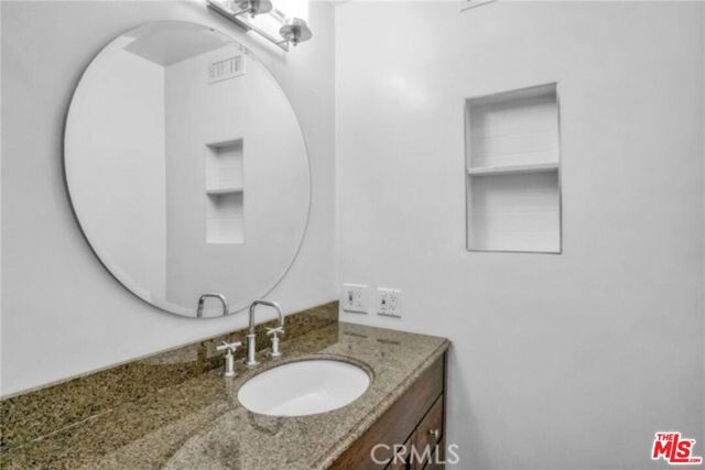 5003 Tilden Avenue, Sherman Oaks CA: https://media.crmls.org/mediaz/9edc9aaf-a192-4bb8-980b-d397e5eba22c.jpg