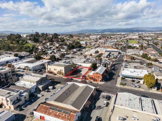 220 Fourth Street, Hollister CA: https://media.crmls.org/mediaz/9edcd1fe-600f-4d3b-85fd-57ab8cecf016.jpg