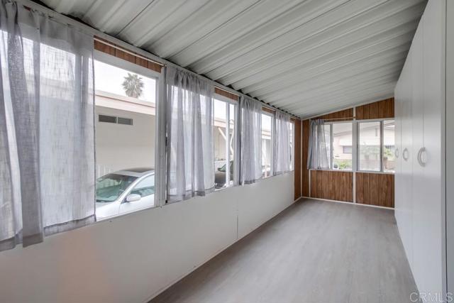 276 N El Camino Real, Oceanside CA: https://media.crmls.org/mediaz/9edd1dd4-84df-48c7-bd39-38efa8eacd72.jpg