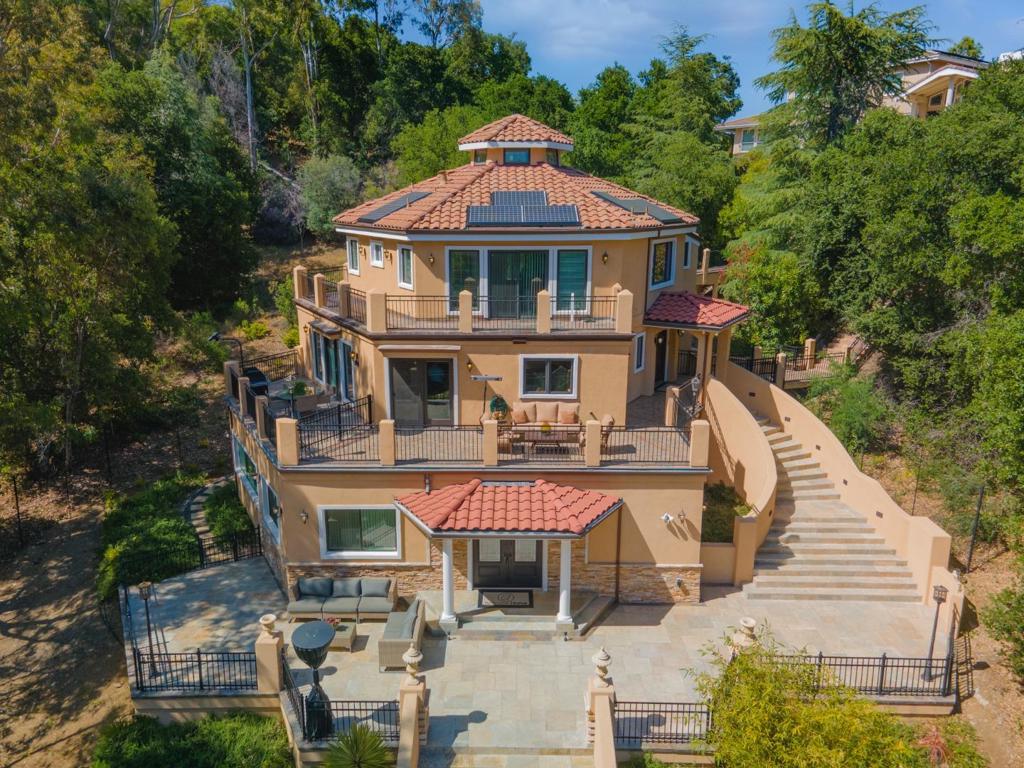 21207 Haymeadow Drive, Saratoga, CA 95070