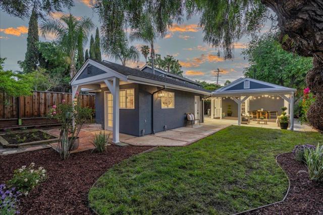 1018 Delmas Avenue, San Jose CA: https://media.crmls.org/mediaz/9ede24b6-c1be-4e09-b7c5-b4105678b20b.jpg