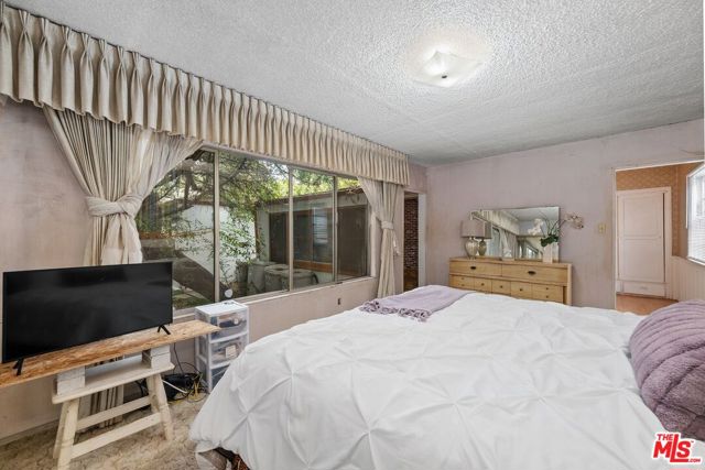 6022 Dauphin Street, Los Angeles CA: https://media.crmls.org/mediaz/9ede395b-d7c5-4c7b-a841-07993a0815d3.jpg