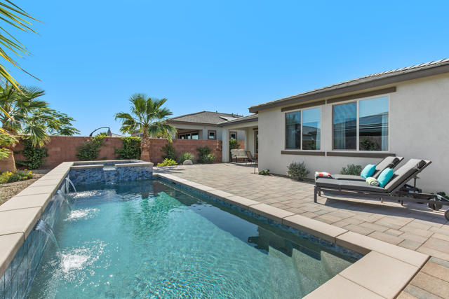 82420 Round Valley Drive, Indio CA: https://media.crmls.org/mediaz/9ede607b-6aa6-48a7-a057-4b1fbbb73e4a.jpg