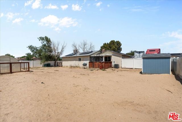 40611 178th Street, Lancaster CA: https://media.crmls.org/mediaz/9ede7628-732b-41c9-a78c-580a0c062146.jpg