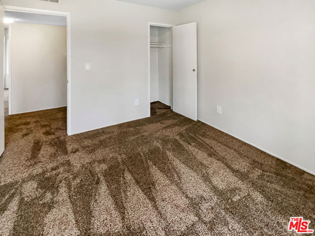 700 W La Veta Avenue, Orange CA: https://media.crmls.org/mediaz/9edeb519-099a-49df-a102-56c7490cf693.jpg