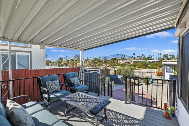 74711 Dillon Road, Desert Hot Springs CA: https://media.crmls.org/mediaz/9edede19-7a39-4b5f-9a19-a93639fb9997.jpg
