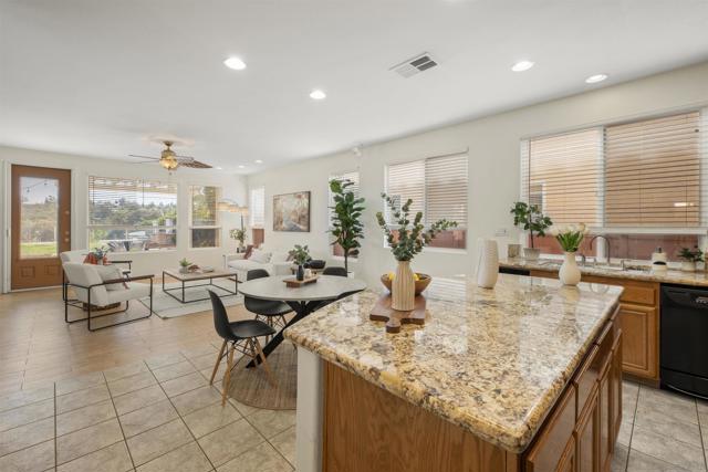 11793 ALDERHILL TERRACE, San Diego CA: https://media.crmls.org/mediaz/9edf1835-d411-4073-9279-dd82f3cf3d99.jpg