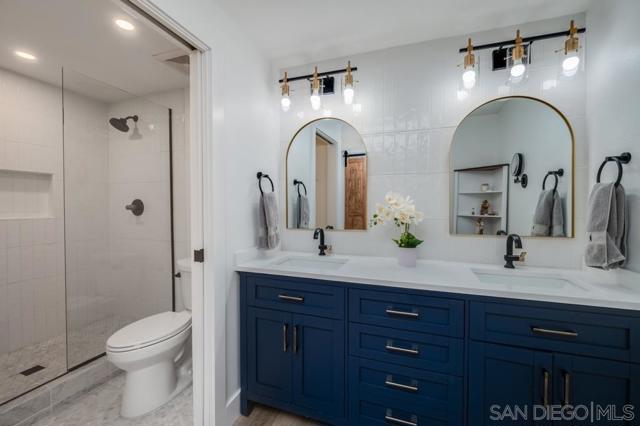 7634 Flag Lake, San Diego CA: https://media.crmls.org/mediaz/9edf1bf4-663f-48a8-b1c5-8dc04083d664.jpg