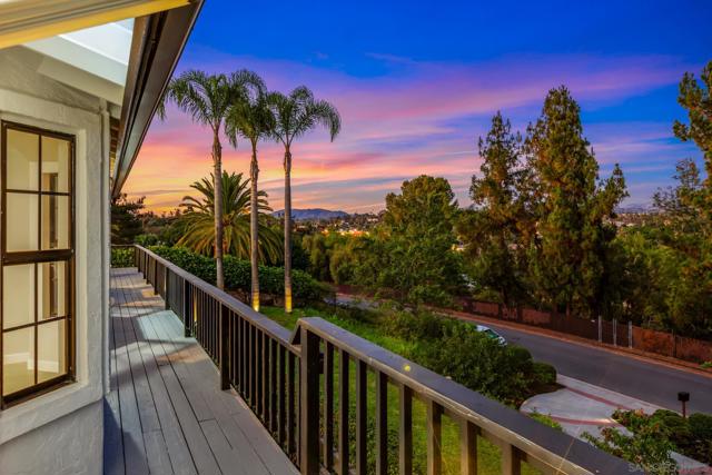 1677 S Hill Ave, Fallbrook CA: https://media.crmls.org/mediaz/9ee0451e-5fa2-478a-9f96-710b472b4090.jpg
