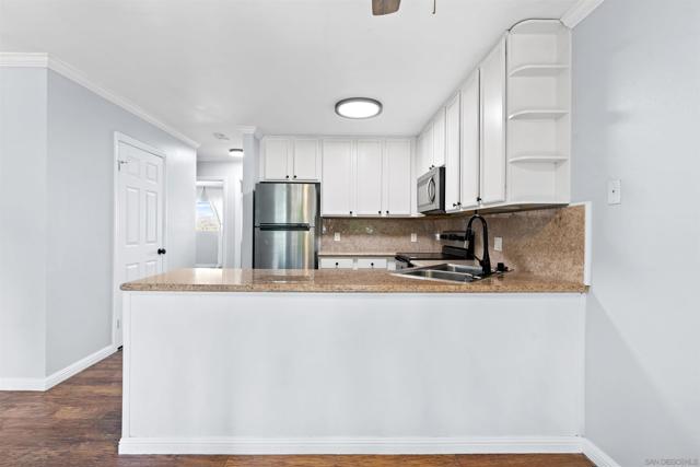 1280 W Main St, El Cajon CA: https://media.crmls.org/mediaz/9ee0c137-f360-4251-8ace-55d3251c610b.jpg