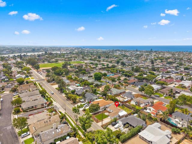 1713 Stewart Street, Oceanside CA: https://media.crmls.org/mediaz/9ee37a13-ecb5-4196-8709-8ea16b434bbb.jpg