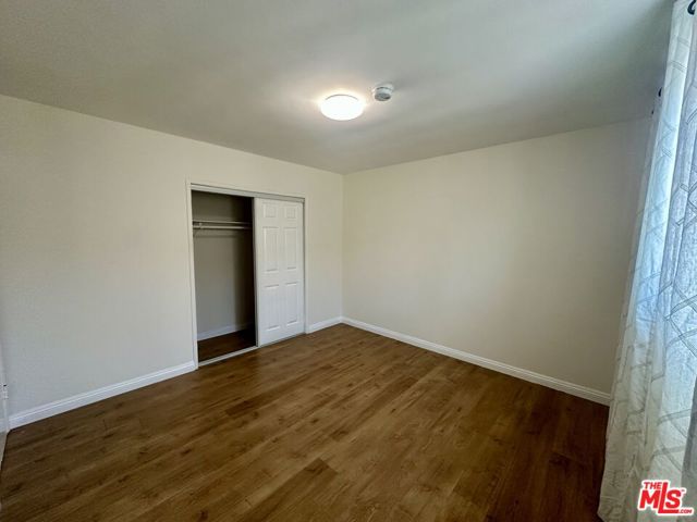 1114 S Sherbourne Drive, Los Angeles CA: https://media.crmls.org/mediaz/9ee388e1-8793-4f20-81d5-22056b1b4ca3.jpg
