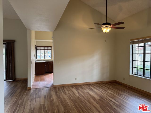 3635 Via Pacifica Walk, Oxnard CA: https://media.crmls.org/mediaz/9ee3aaae-0708-4bf1-b395-842066a123d3.jpg