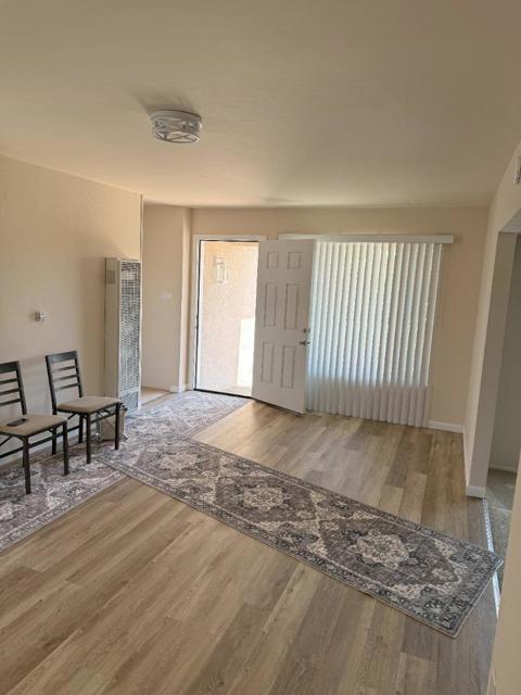 403 G Street, Union City CA: https://media.crmls.org/mediaz/9ee40589-dd35-4ce2-9f0c-d9c27b1df12b.jpg