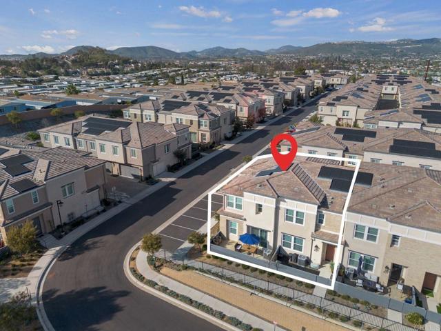 Detail Gallery Image 4 of 42 For 1220 Sunrise View #101,  San Marcos,  CA 92078 - 3 Beds | 2/1 Baths