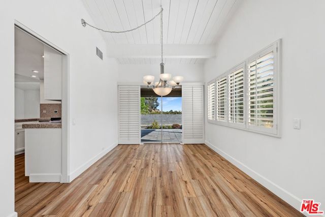 1224 El Hito Circle, Pacific Palisades CA: https://media.crmls.org/mediaz/9ee51bd9-8f2f-4677-a328-64e2fea5888e.jpg