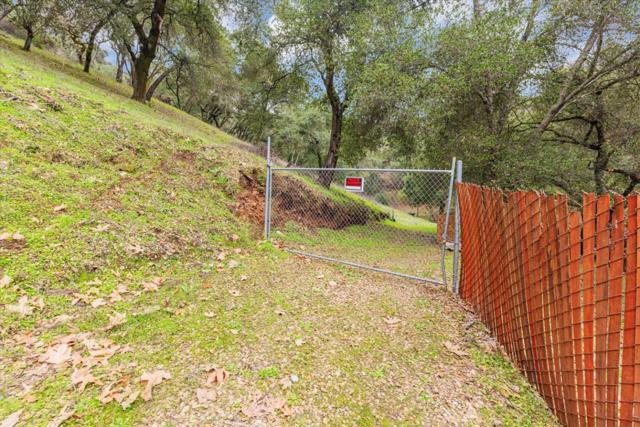 3005 Tohara Way, Morgan Hill CA: https://media.crmls.org/mediaz/9ee5a29c-4e49-4a80-badd-af695a3de882.jpg