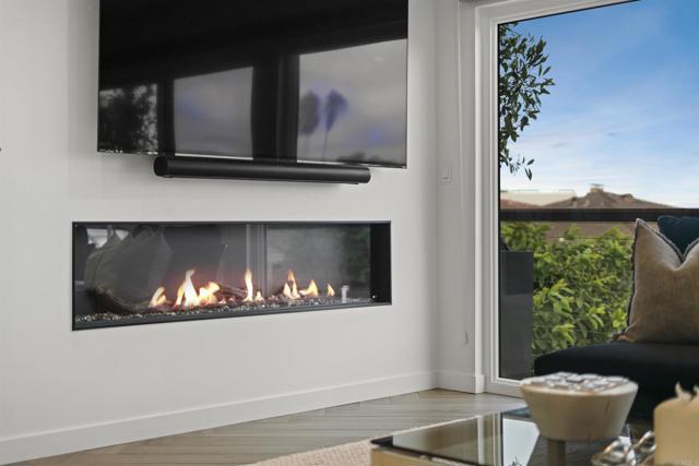 Detail Gallery Image 8 of 57 For 936 Armada, San Diego,  CA 92106 - 4 Beds | 3 Baths