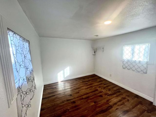 10707 Jamacha Boulevard, Spring Valley CA: https://media.crmls.org/mediaz/9ee7e57e-6026-4912-87d7-fbeefb84611f.jpg