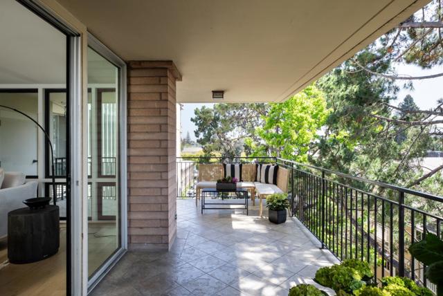 360 Everett Avenue, Palo Alto CA: https://media.crmls.org/mediaz/9ee80d55-fe1b-41f9-a141-b4c5e9e11398.jpg