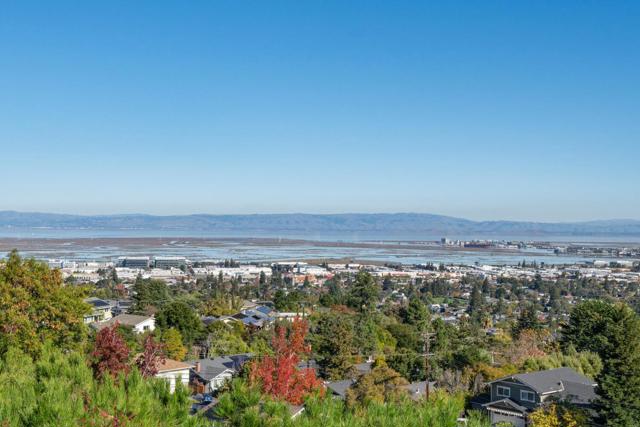 1033 Hewitt Drive, San Carlos CA: https://media.crmls.org/mediaz/9ee928eb-f317-45a3-bbc7-ac2c2a37dcd1.jpg