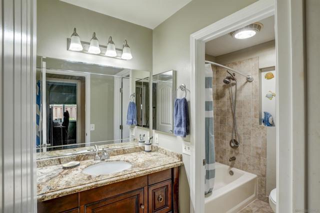 1867 Guilder Gln, Escondido CA: https://media.crmls.org/mediaz/9ee941bf-91a2-41ce-a078-7f716ac3d5e3.jpg