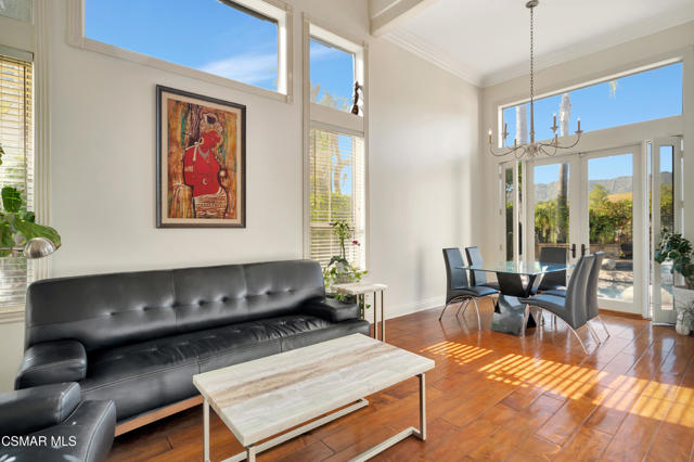 5177 Pesto Way, Oak Park CA: https://media.crmls.org/mediaz/9ee98c0d-447a-4bf0-9415-d3d609505d11.jpg