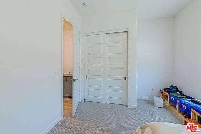 27457 Flycatcher Place, Valencia CA: https://media.crmls.org/mediaz/9ee9ad5a-7699-4a8c-902d-b09fbeaf5e09.jpg