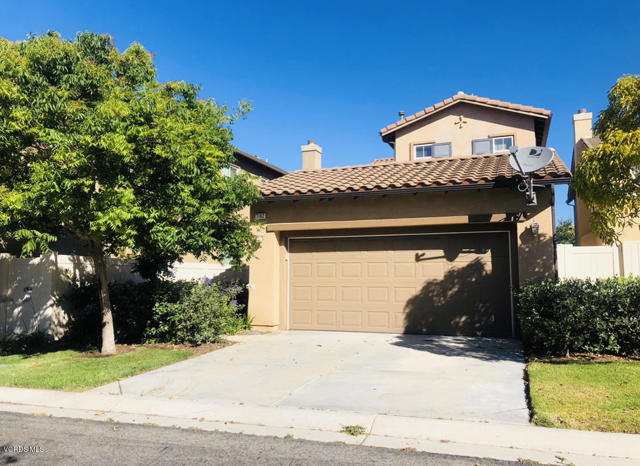 3162 Moss Landing Boulevard, Oxnard CA: https://media.crmls.org/mediaz/9ee9c71b-6432-4651-bd8b-203554f950e6.jpg