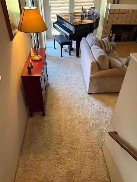270 Joes Lane, Hollister CA: https://media.crmls.org/mediaz/9ee9e12b-0a65-4336-8c20-671095def049.jpg